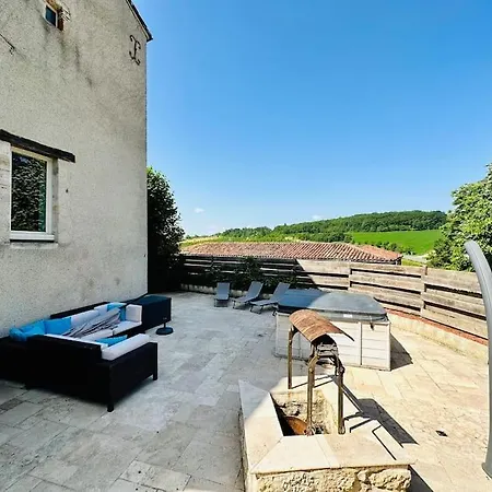 Holiday home Maison En Pierre 424 M² Aubiac (Lot-et-Garonne)