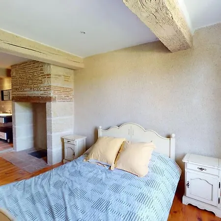 Maison En Pierre 424 M² *